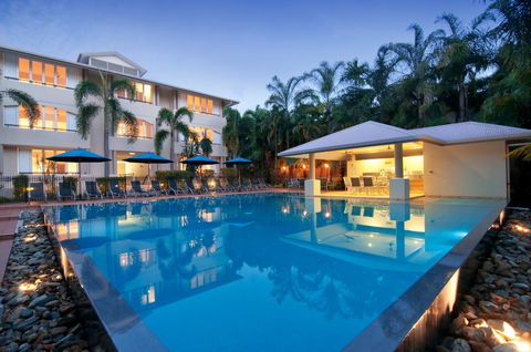 Cayman Villas Port Douglas - Coogee Beach Accommodation 1
