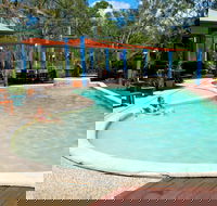 Colonial Village Cabins Camping and Tours - Coogee Beach Accommodation