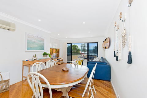 Dolphin Cove  North Haven - Coogee Beach Accommodation 1