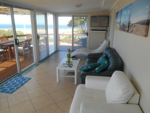 Dream View - Coogee Beach Accommodation 2
