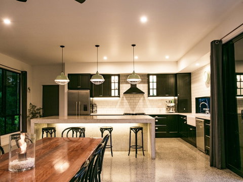 Friday Sabai - Coogee Beach Accommodation 2