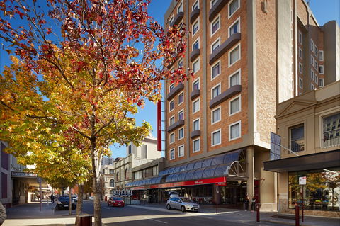 Ibis Perth - Coogee Beach Accommodation 0