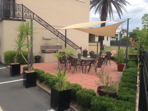 Inverell Terrace Motor Lodge - Coogee Beach Accommodation 2