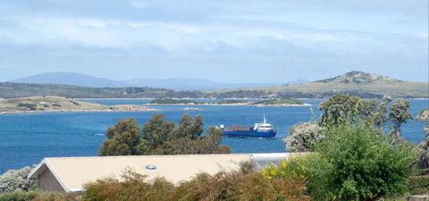 Island View Retreat - Coogee Beach Accommodation 0
