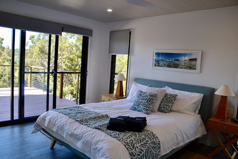 Kokomo At Kingfisher Bay - Coogee Beach Accommodation 2
