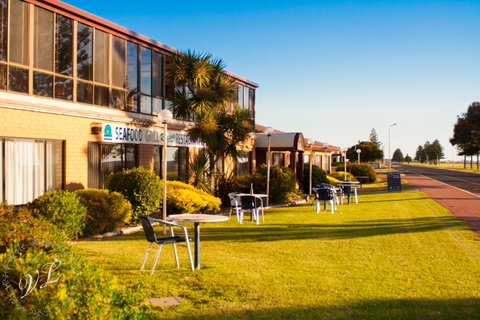Lacepede Bay Motel & Restaurant - Coogee Beach Accommodation 0