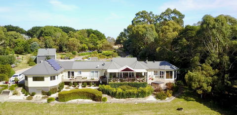 Llarrinda Bed & Breakfast - Coogee Beach Accommodation 0