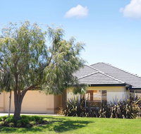 Macs Manor - Coogee Beach Accommodation
