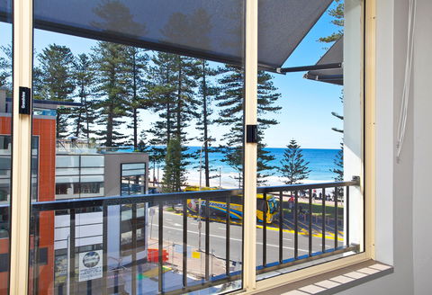 Manly Paradise Beachfront Motel And Apartments - Coogee Beach Accommodation 1