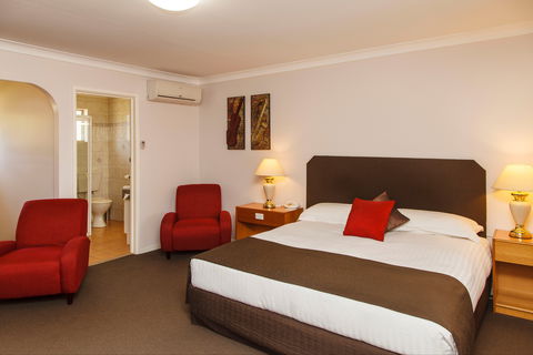 McNevins Maryborough Motel - Coogee Beach Accommodation 2
