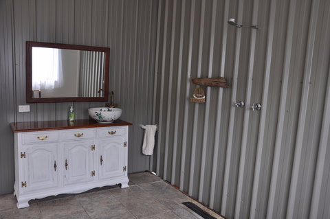 Nature's Echo Farm Stay - Coogee Beach Accommodation 1