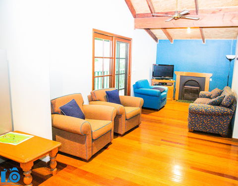 Nirvana Spiritual Retreat - Coogee Beach Accommodation 2