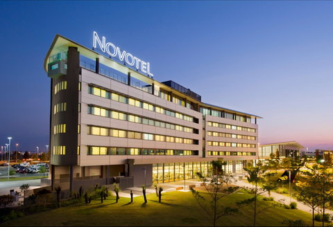 Novotel Brisbane Airport - Coogee Beach Accommodation 0