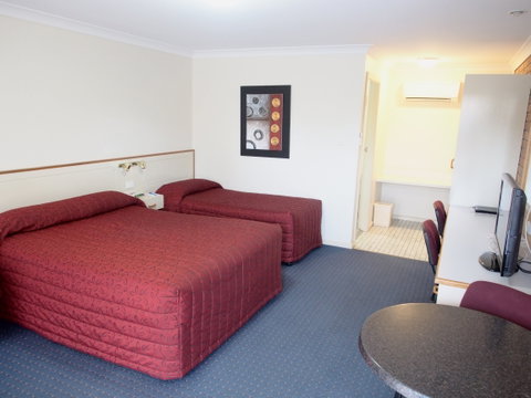 Orange Motor Lodge - Coogee Beach Accommodation 1