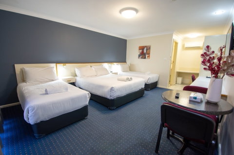 Orange Motor Lodge - Coogee Beach Accommodation 2