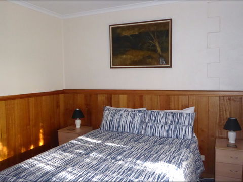 Platypus Park Country Retreat - Coogee Beach Accommodation 2