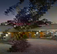 Riverbush Cottages - Coogee Beach Accommodation