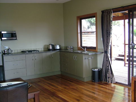 Sacred Mountain Retreat - Coogee Beach Accommodation 2