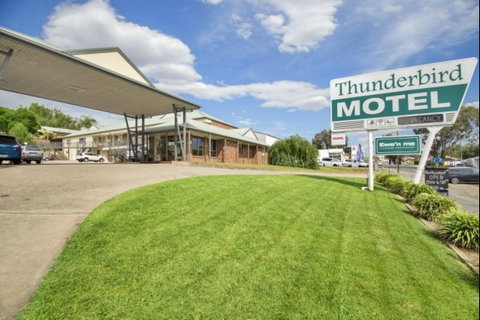 Thunderbird Motel - Coogee Beach Accommodation 0