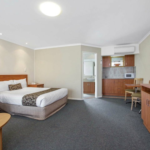 Thunderbird Motel - Coogee Beach Accommodation 1