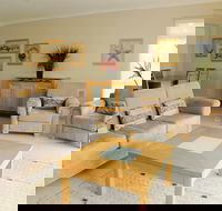 Why Not Waterfront Unit 1 - Coogee Beach Accommodation