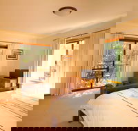 Woodfern Lodge - Coogee Beach Accommodation