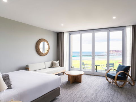 Abode Malua Bay - Coogee Beach Accommodation 1