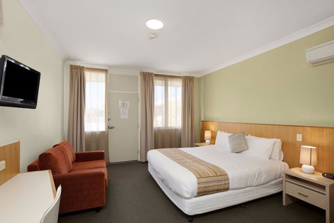 Adelaide Road Motor Lodge - Coogee Beach Accommodation 2