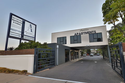 Aquarius Apartments - Coogee Beach Accommodation 1