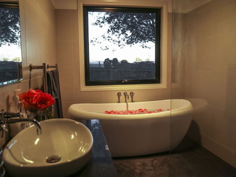 Ballachulish Farm Stay - Coogee Beach Accommodation 0