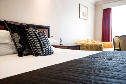 Best Western Plus All Settlers Tamworth - Coogee Beach Accommodation 1