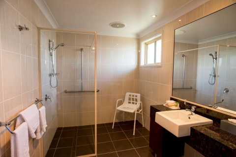 Best Western Plus All Settlers Tamworth - Coogee Beach Accommodation 2
