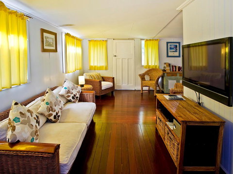 Blue River Shack - Coogee Beach Accommodation 0