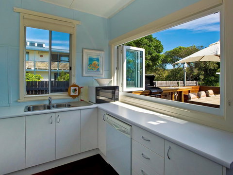 Blue River Shack - Coogee Beach Accommodation 1