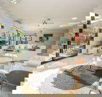 Bright Uptown - Coogee Beach Accommodation