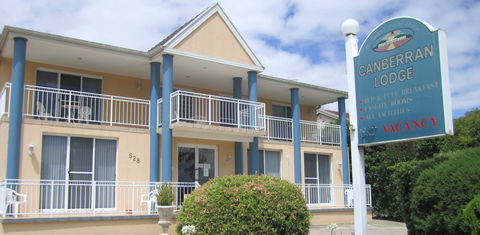 Canberran Lodge - Coogee Beach Accommodation 0