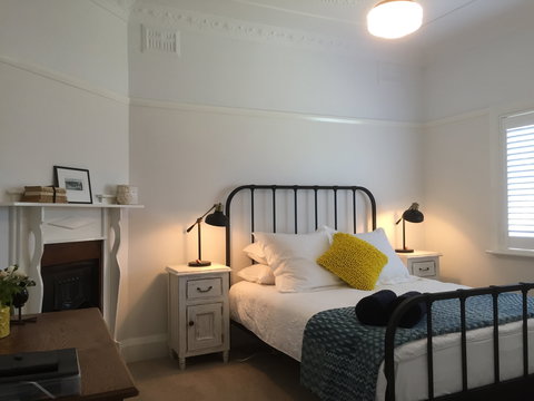 Casey Street Suite And Studio - Coogee Beach Accommodation 1