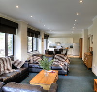 Cedarwood Apartments - Coogee Beach Accommodation