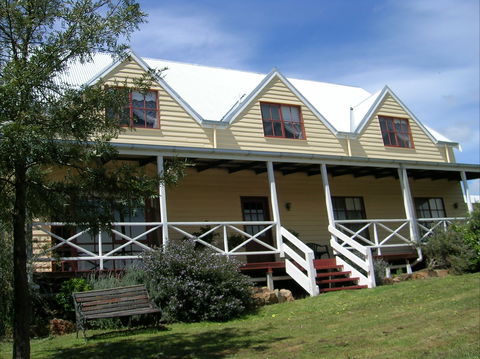 Celestine House - Coogee Beach Accommodation 0