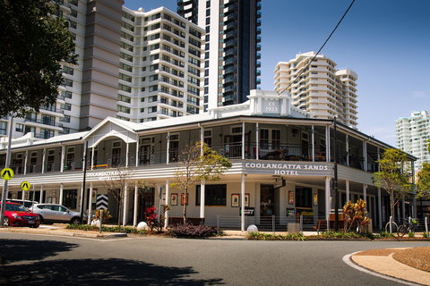 Coolangatta Sands Hotel - Coogee Beach Accommodation 0