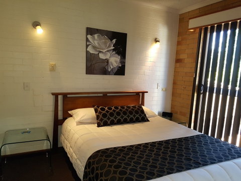 Cousins Motor Inn - Coogee Beach Accommodation 1