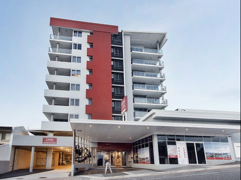 Curtis Central Apartments - Coogee Beach Accommodation 0