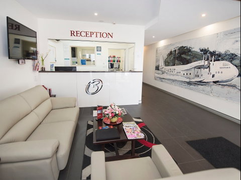 Curtis Central Apartments - Coogee Beach Accommodation 1