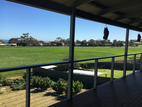 Falcon Blue - Coogee Beach Accommodation 1