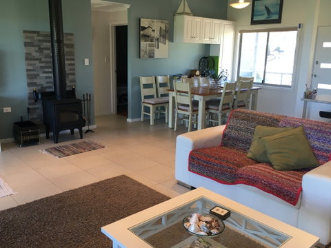 Falcon Blue - Coogee Beach Accommodation 2