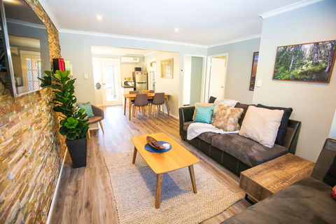 Fioras On Delany - Coogee Beach Accommodation 0