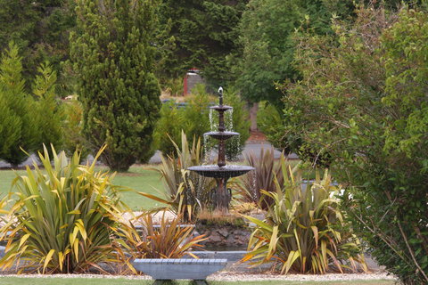 Highland Caravan Park - Coogee Beach Accommodation 0