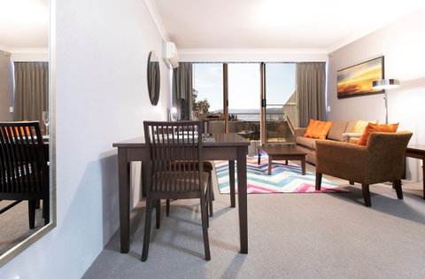 Horizons 418 - Coogee Beach Accommodation 2