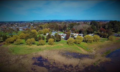 Lake Colac Caravan Park - Coogee Beach Accommodation 2