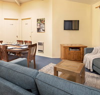 Leo's Cottage - Coogee Beach Accommodation